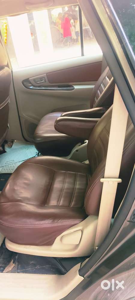 Toyota Innova 2.5 V 7 Str, 2012, Diesel