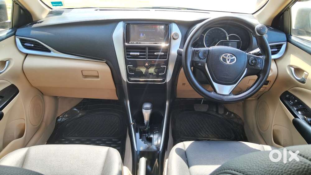Toyota Yaris G Cvt, 2020, Petrol