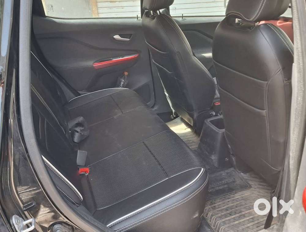 Nissan Magnite 1.0 Xv Red Edition, 2023, Cng & Hybrids