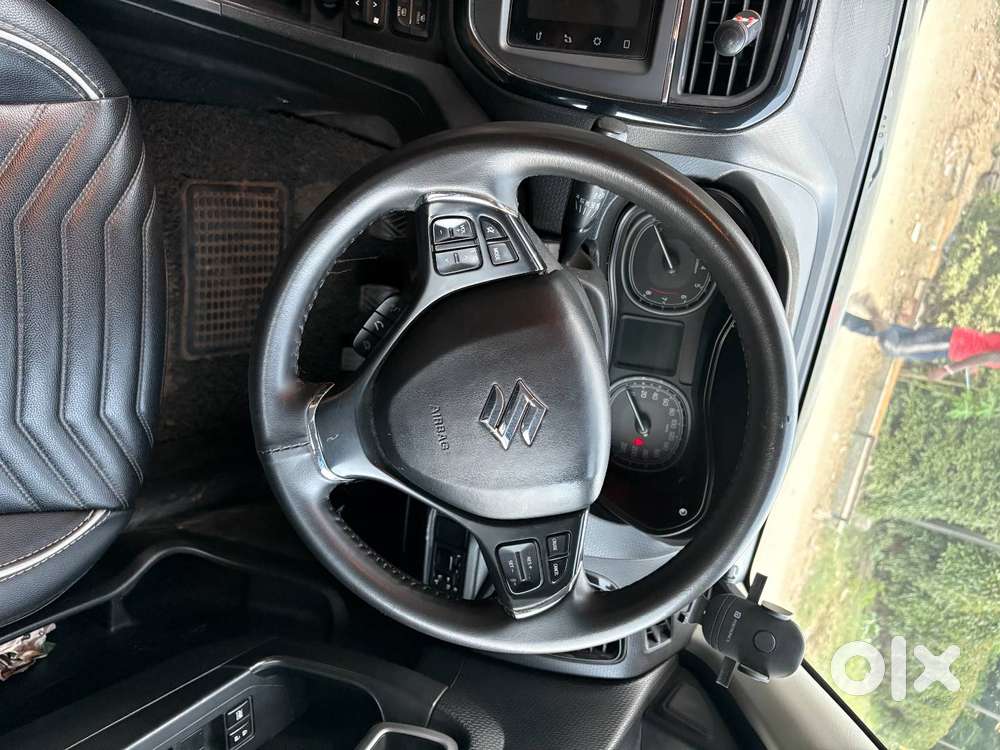 Maruti-suzuki Brezza 1.5 Zxi Turbo