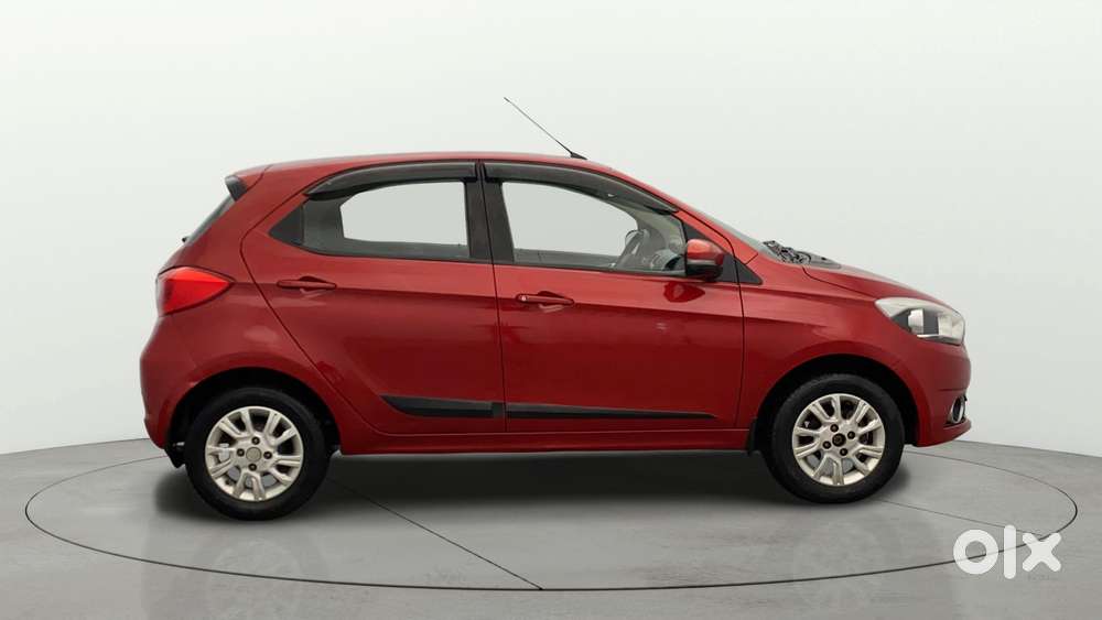 Tata Tiago 1.2 Revotron Xza, 2017, Petrol