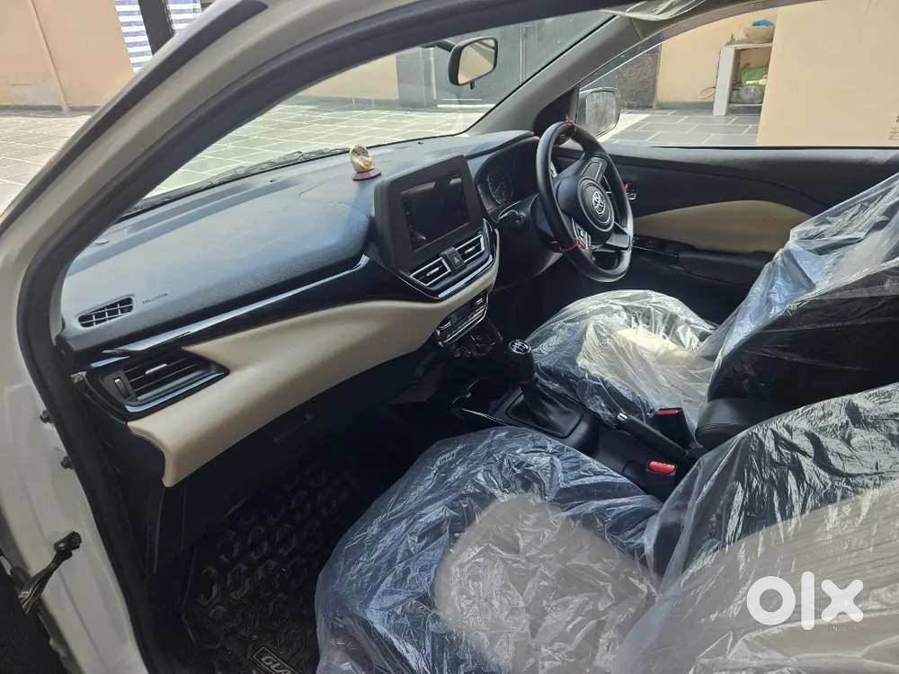 Toyota Glanza G Model 2025 Petrol 1400 Km Driven November Registration