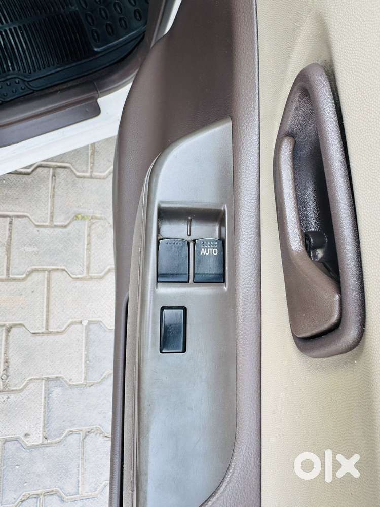Maruti Suzuki Zen Estilo Lxi Bs Iv, 2011, Petrol