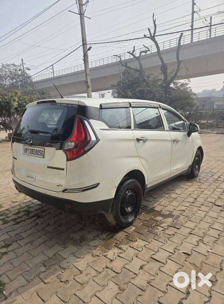 Mahindra Marazzo