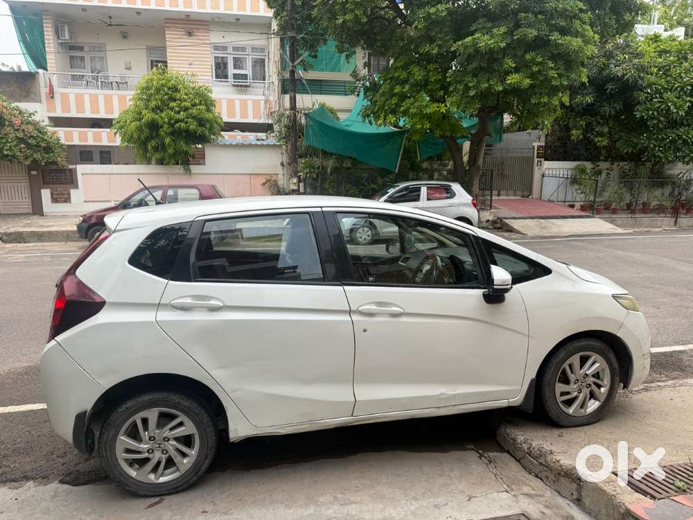 Honda Jazz 2016 Petrol 65000 Km Driven