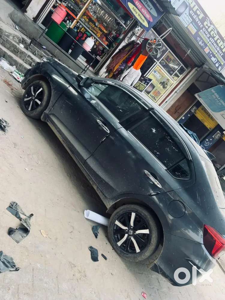 Honda Amaze 2024 Petrol 46000 Km Driven