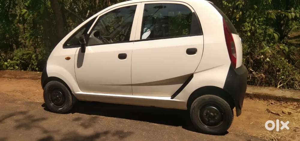 ടെസ്റ്റ്‌ കഴിഞ്ഞു, Ac, മ്യൂസിക് സിസ്റ്റം, സെന്റർ Lock