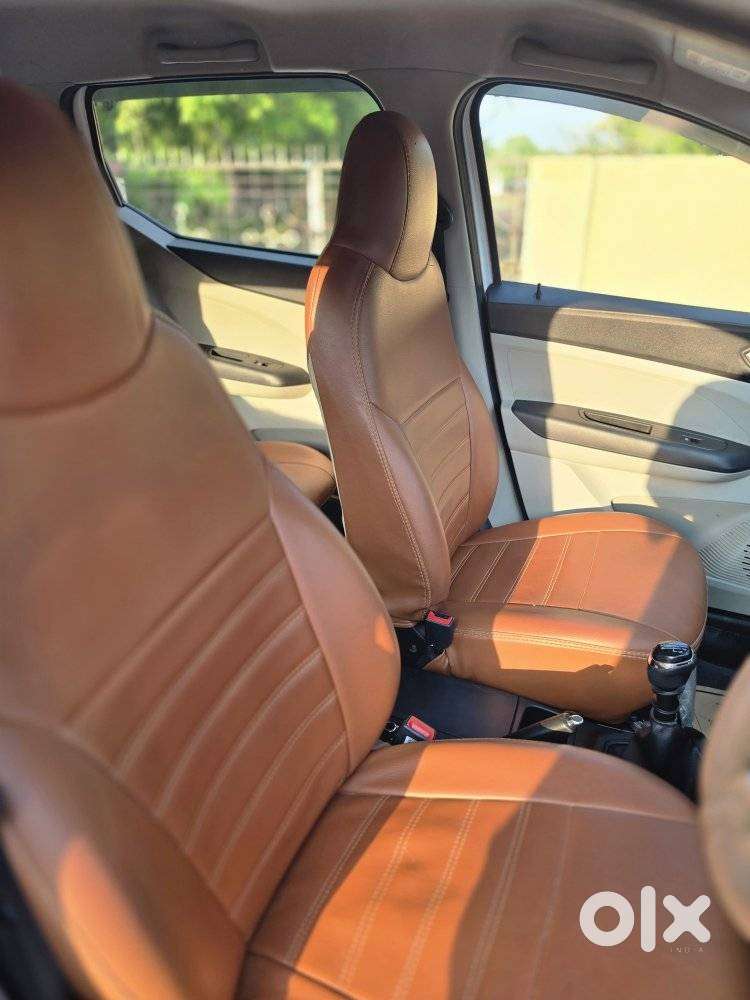 Renault Triber Rxz, 2022, Petrol