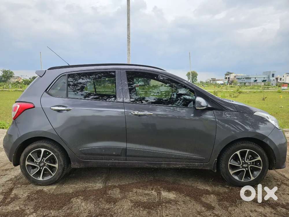 2017 Hyundai Grand I10 Asta Top Model Push Button Start