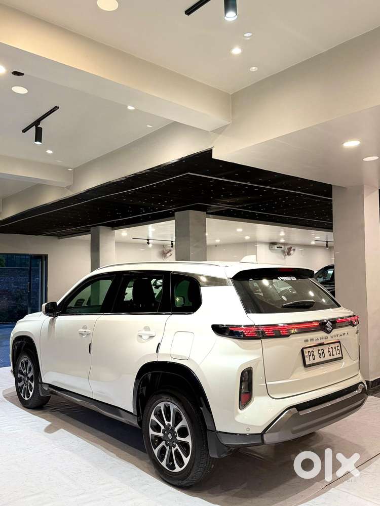 Maruti Suzuki Grand Vitara 1.5 Zeta Plus Intelligent Hybrid Ecvt, 20..