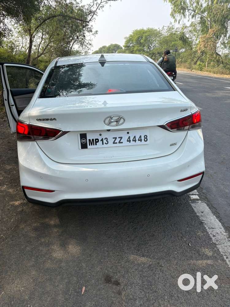 Hyundai Verna 2019 Diesel 80000 Km Driven