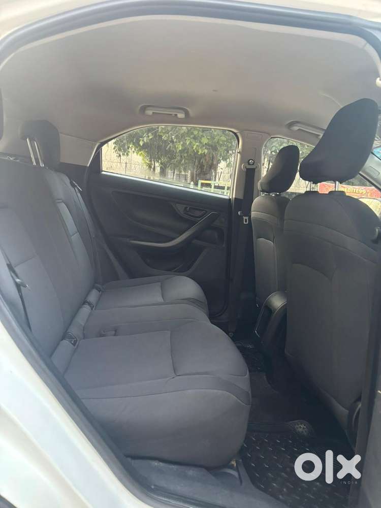 Tata Nexon Smart Plus S 1.2 Revotron Petrol 5 Mt, 2024, Petrol