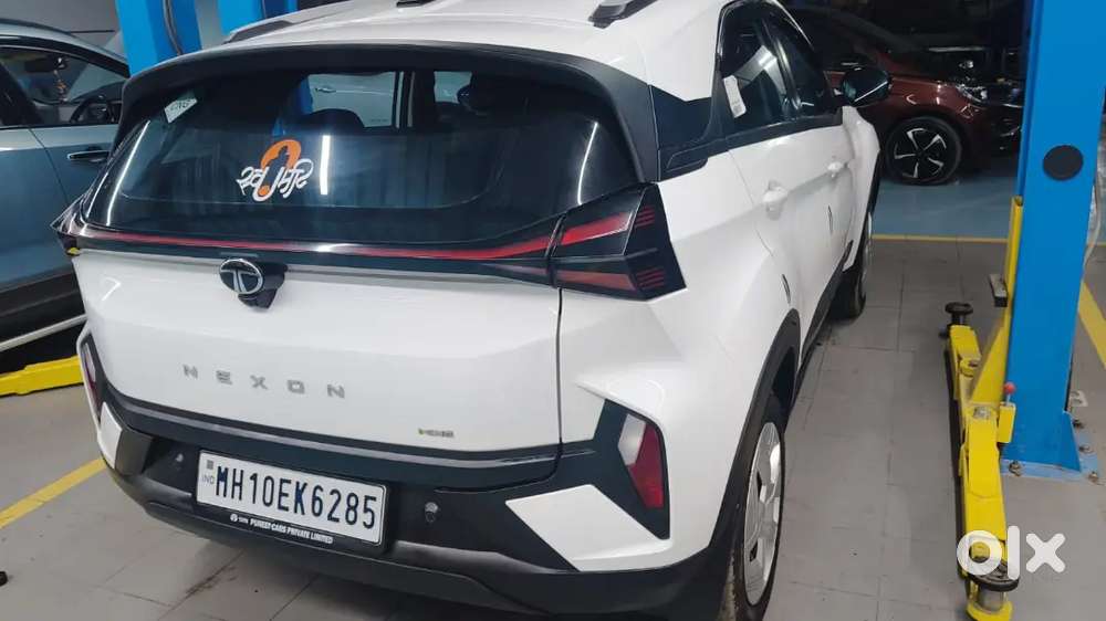 Tata Nexon 2025 Cng & Hybrids 11000 Km Driven