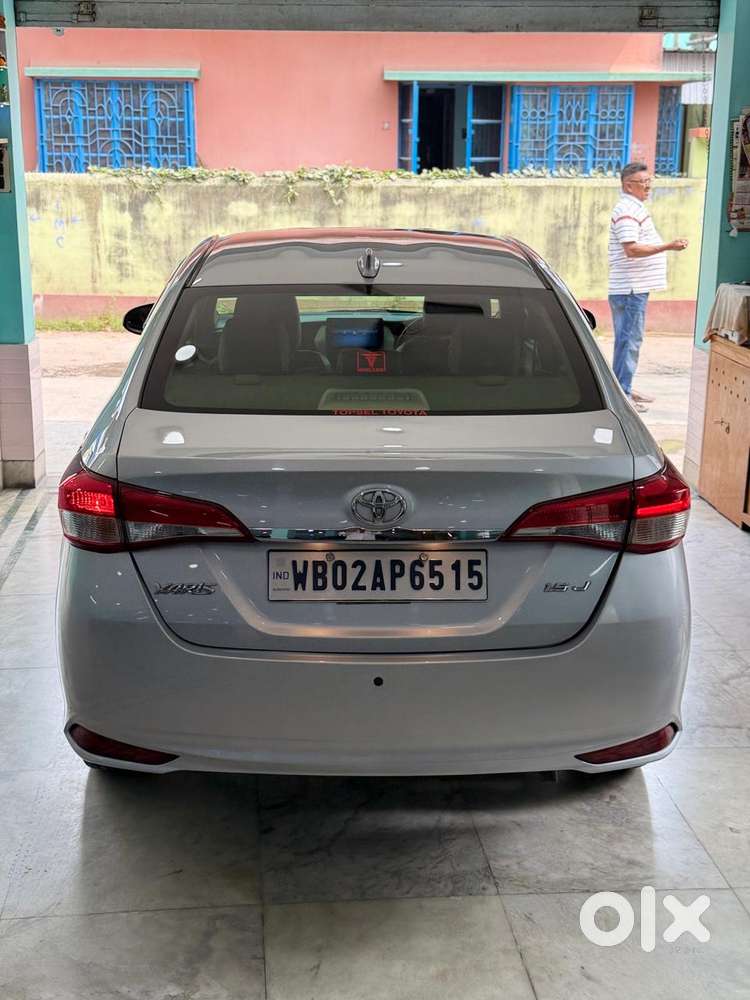 Toyota Yaris J Cvt, 2019, Petrol