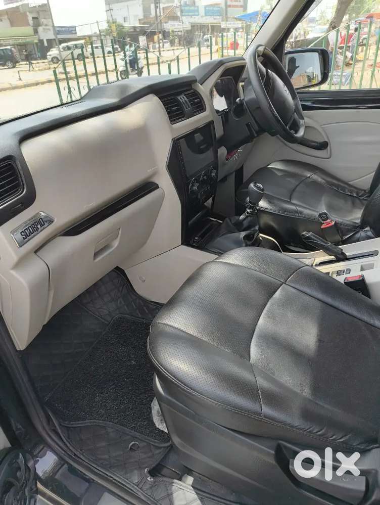 Mahindra Scorpio Classic 2023 Diesel 41000 Km Driven