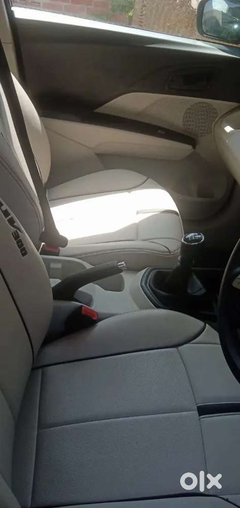 Mahindra Xuv300 W6 Pm In A Showroom Condition Ready For Sale.