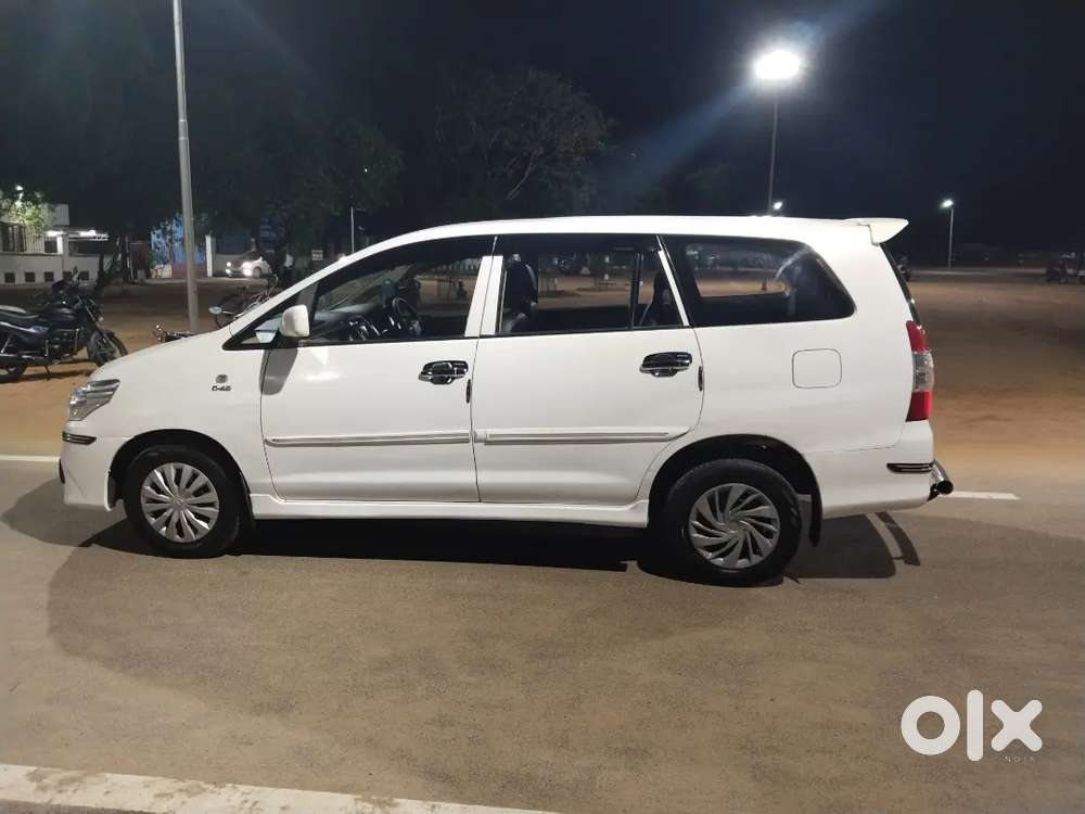 Toyota Innova 2.5 G4 2016 Diesel 8 Seater