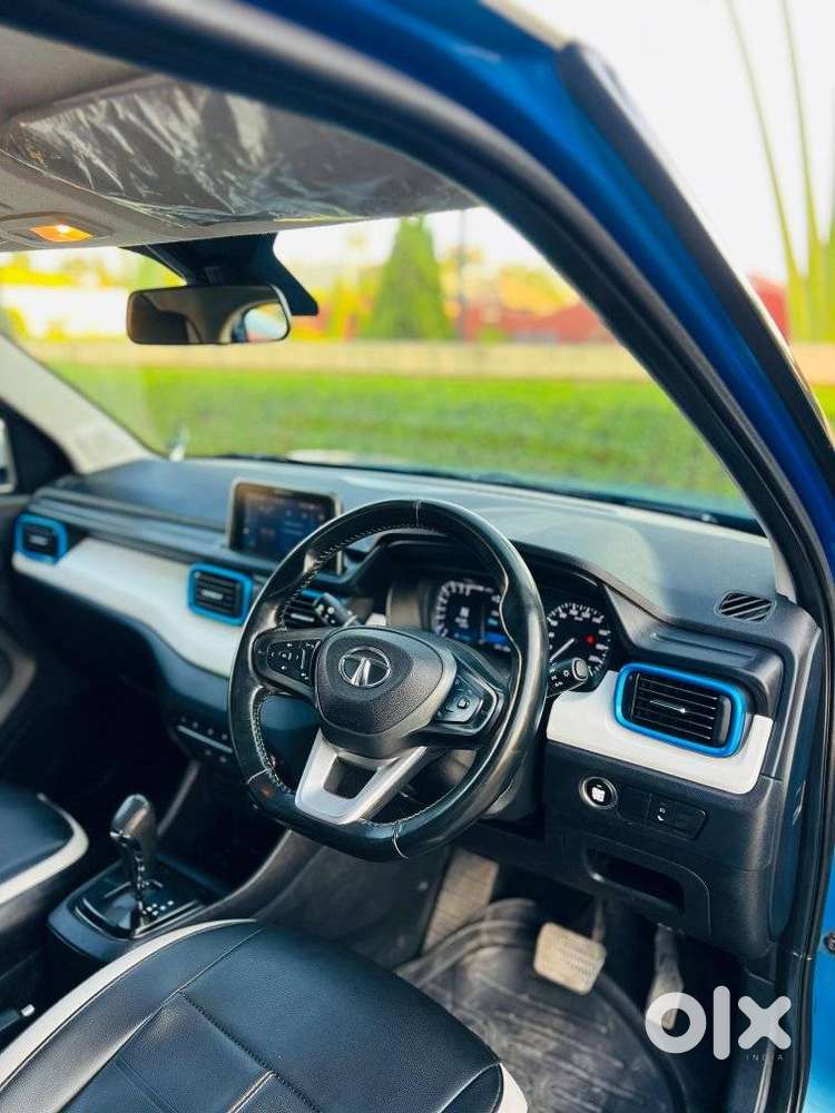 Tata Punch 1.2 Revotron Creative Dual Tone, 2021, Petrol