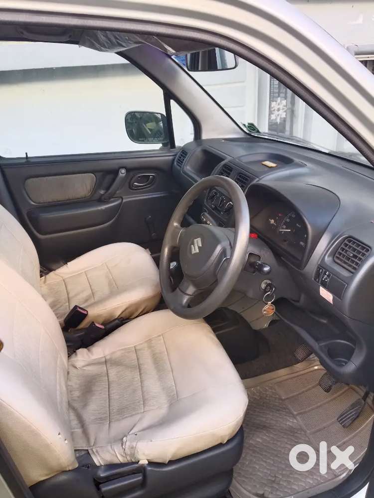 Bahut Hi Kam Chali Hui Gadi Hai No Accident Dono Key's Hain