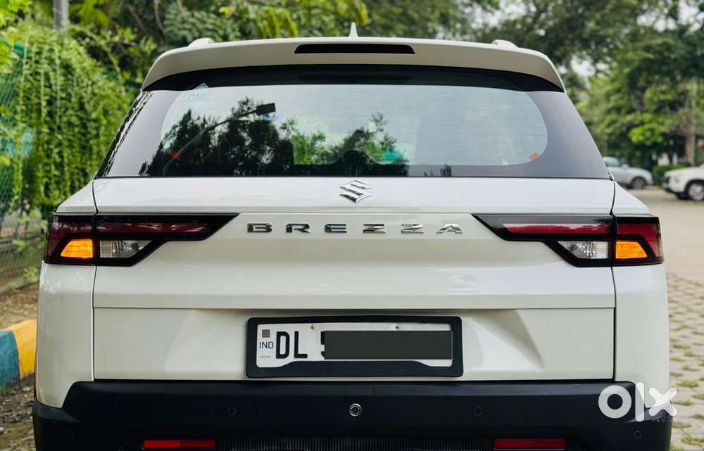 Maruti Suzuki Brezza Vxi S-cng, 2023, Petrol