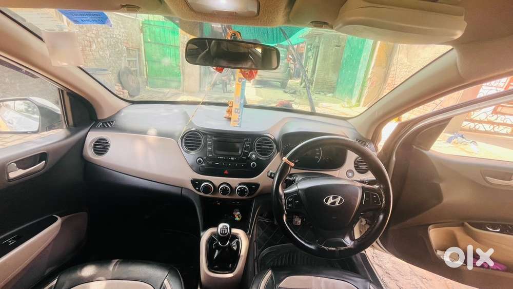 Hyundai Grand I10 Asta 2015 Car, Top Model
