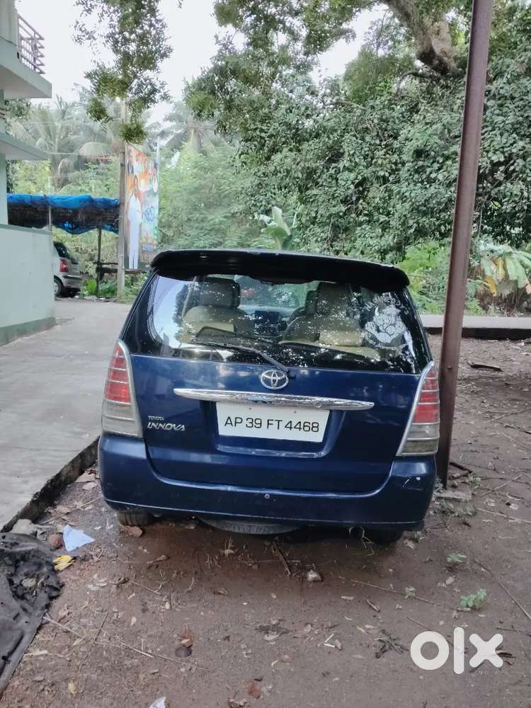 Toyota Innova 2.0 Petrol 2005