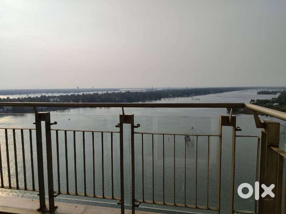 4BHK+ in Marine Drive