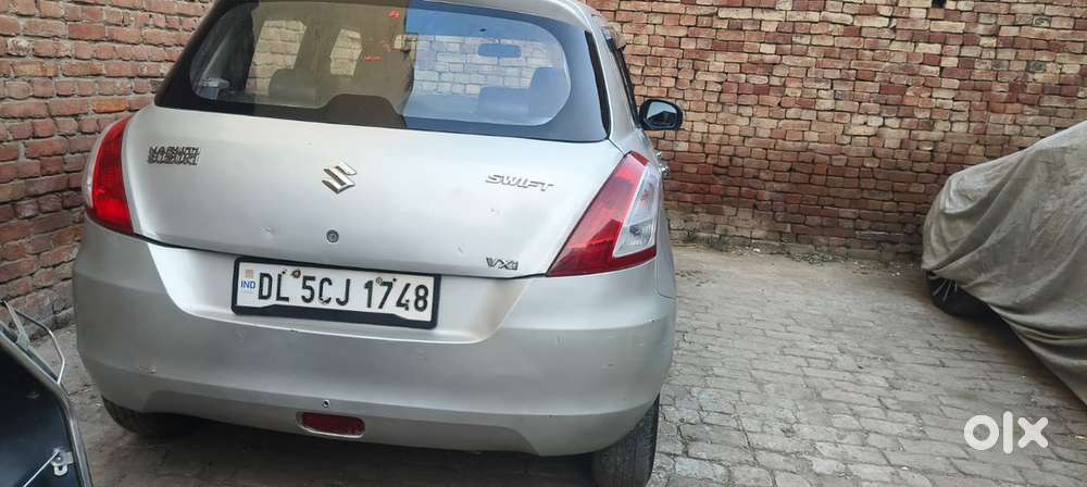 Maruti Suzuki Swift 2012 Cng & Hybrids Well Maintained