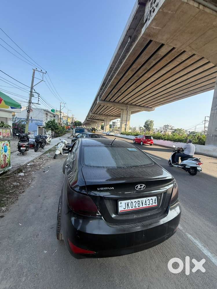 Hyundai Fluidic Verna 2017