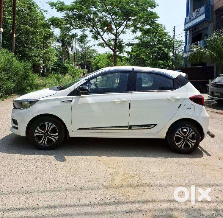 Tata Tiago 1.2 Revotron Xt (o), 2024, Petrol