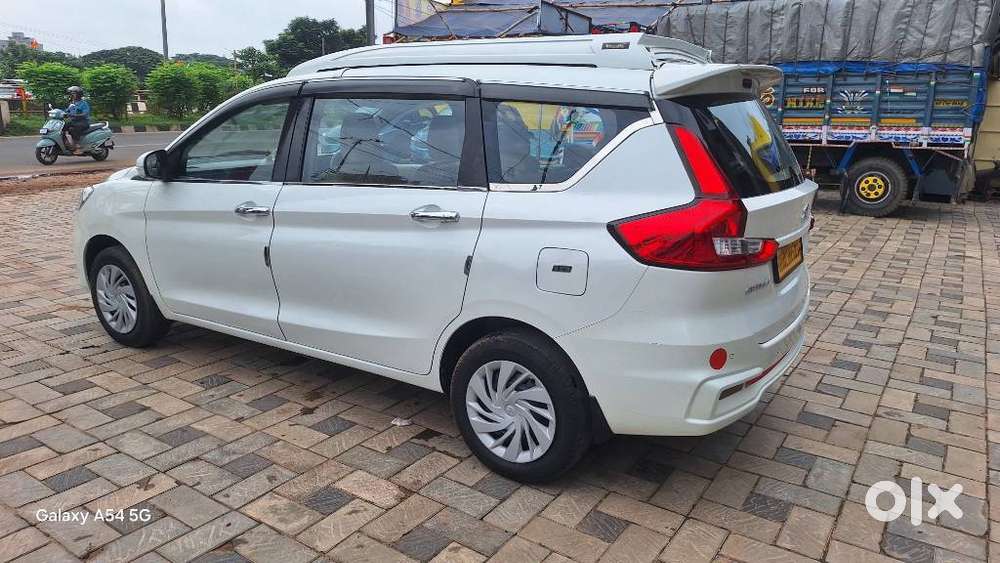 Maruti Suzuki Ertiga Vxi Shvs, 2021, Petrol