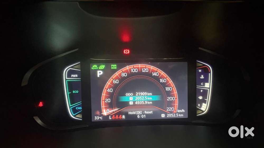 Toyota Hyryder V Hybrid [top Variant]