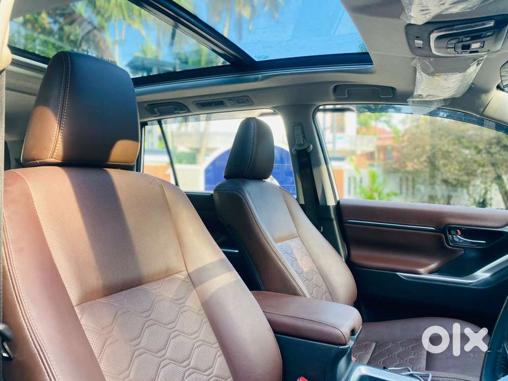 Toyota Innova Hycross 2.0 Zx (o) Hybrid 7 Str, 2024, Petrol