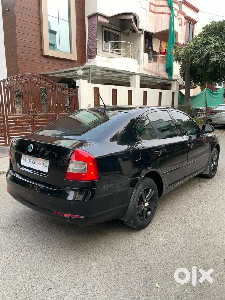 Skoda Laura 2011 Petrol Well Maintained