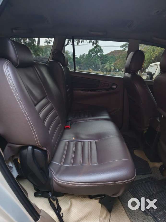 Toyota Innova 2.5 G (diesel) 8 Seater, 2015, Diesel