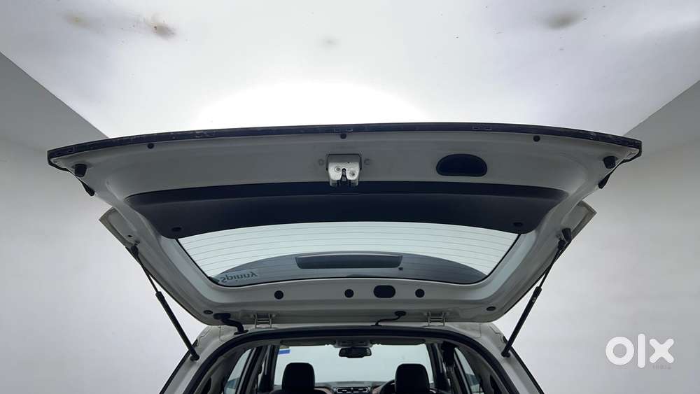 Hyundai Alcazar 1.5 Tdct Signature (o) 7s Petrol, 2023, Petrol