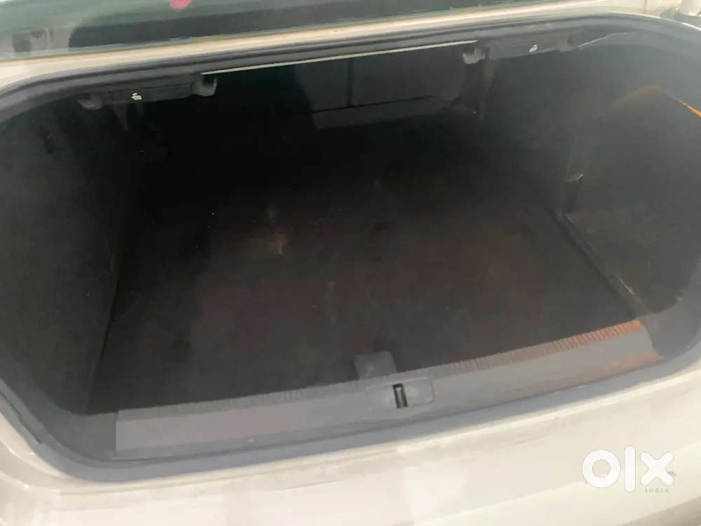 Volkswagen Passat 2012 Diesel Variant2.0tdi