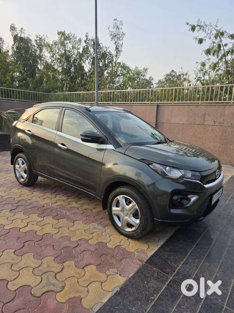 Tata Nexon 1.2 Revotron Xm (s), 2023, Petrol