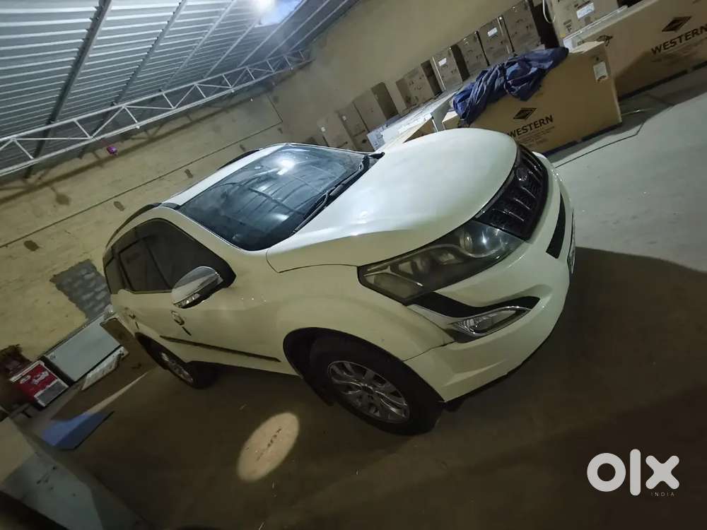 Mahindra Xuv500 2016 Diesel 180000 Km Driven