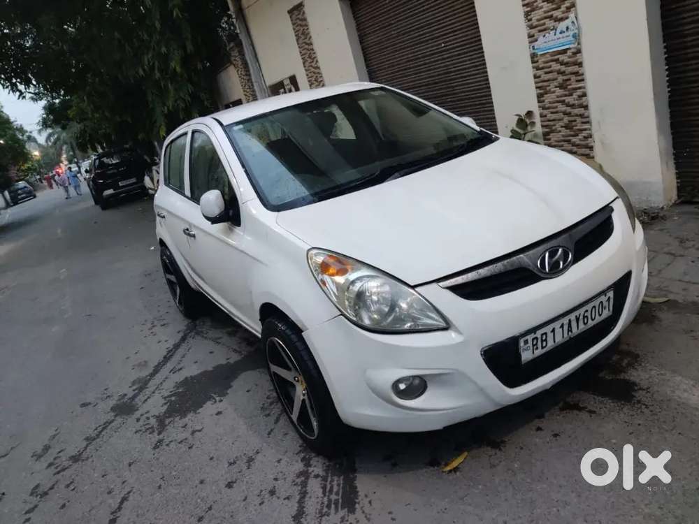 Hyundai Elite I20 2012 Diesel 84000 Km Driven