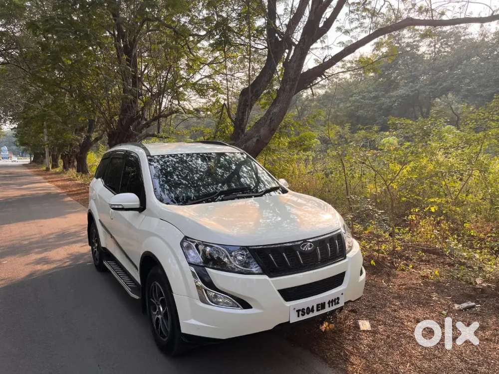 Mahindra Xuv500 2016 Diesel 122123 Km Driven
