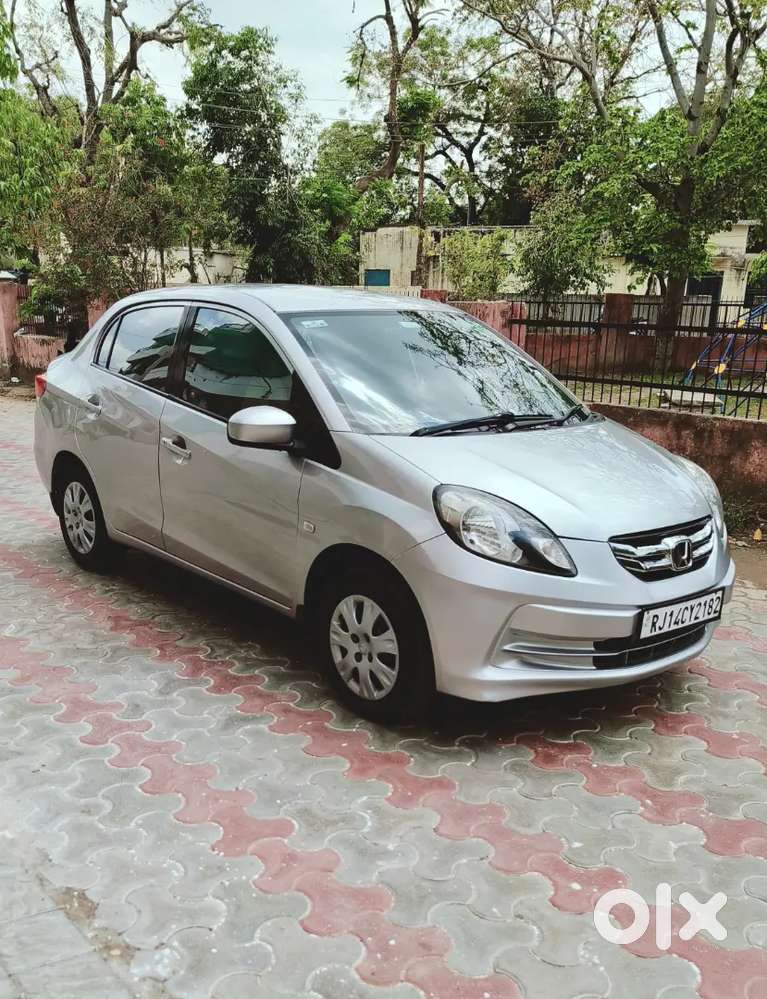 Honda Amaze Amt 2015 Doctor Car Petrol 62000 Km Driven