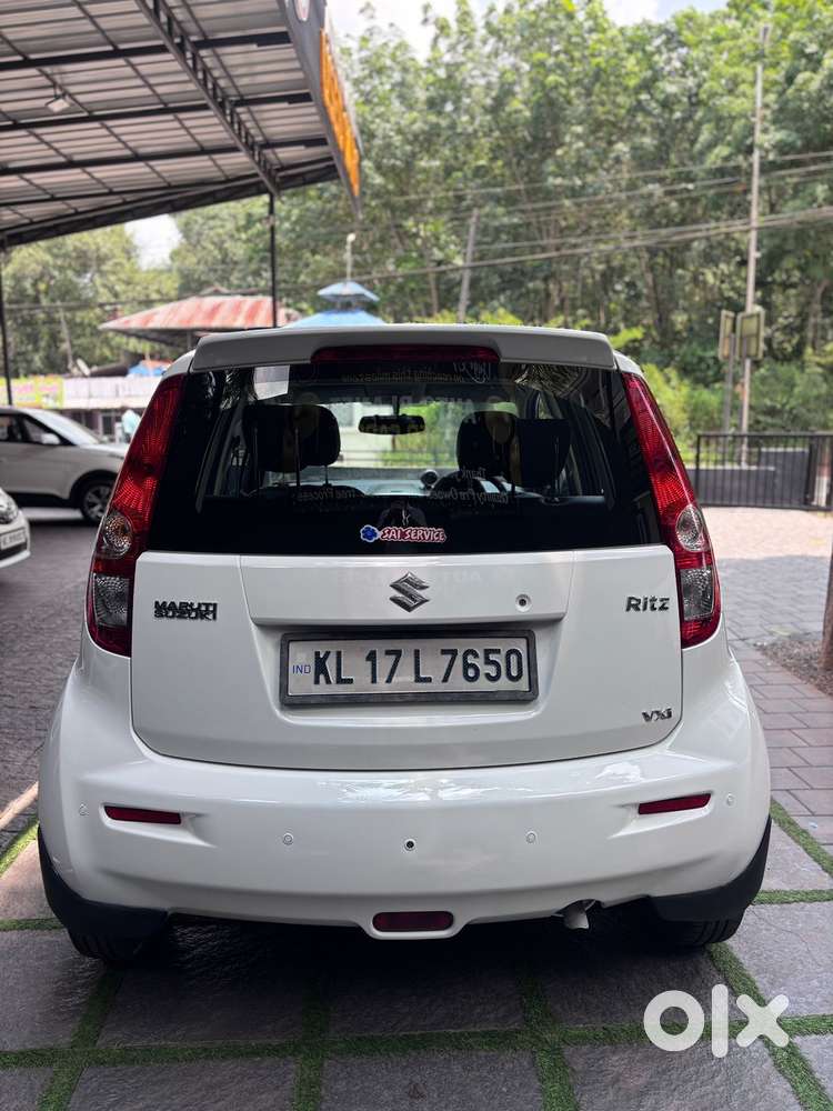 Maruti Suzuki Ritz Vxi, 2014, Petrol