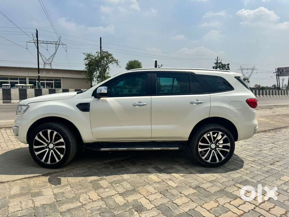 Ford Endeavour Diesel 2016 3.2 4x4 At