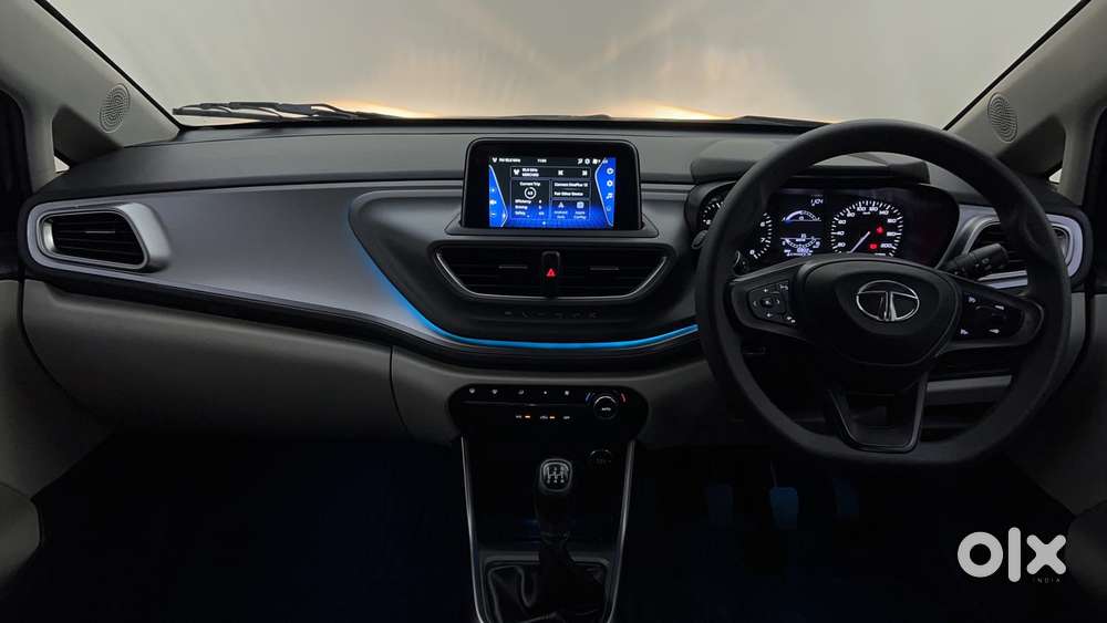 Tata Altroz Xz, 2023, Petrol