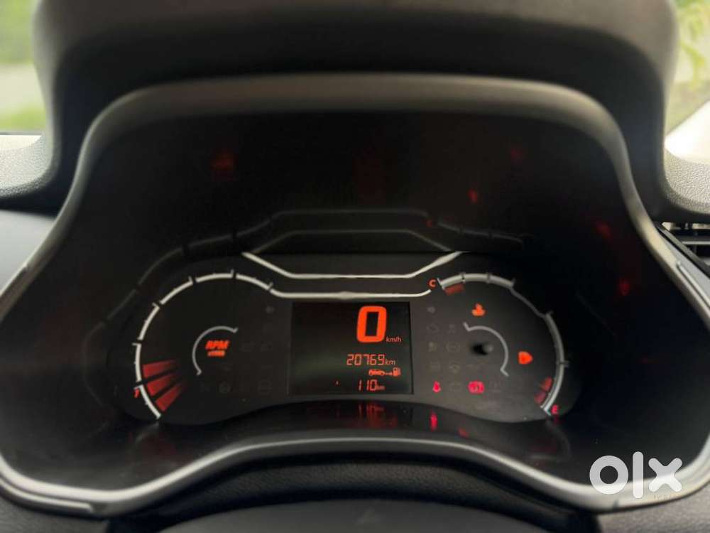 Renault Triber 1.0 Rxe, 2021, Petrol