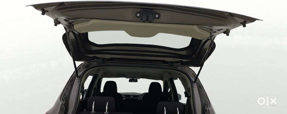 Renault Triber Rxl, 2022, Petrol