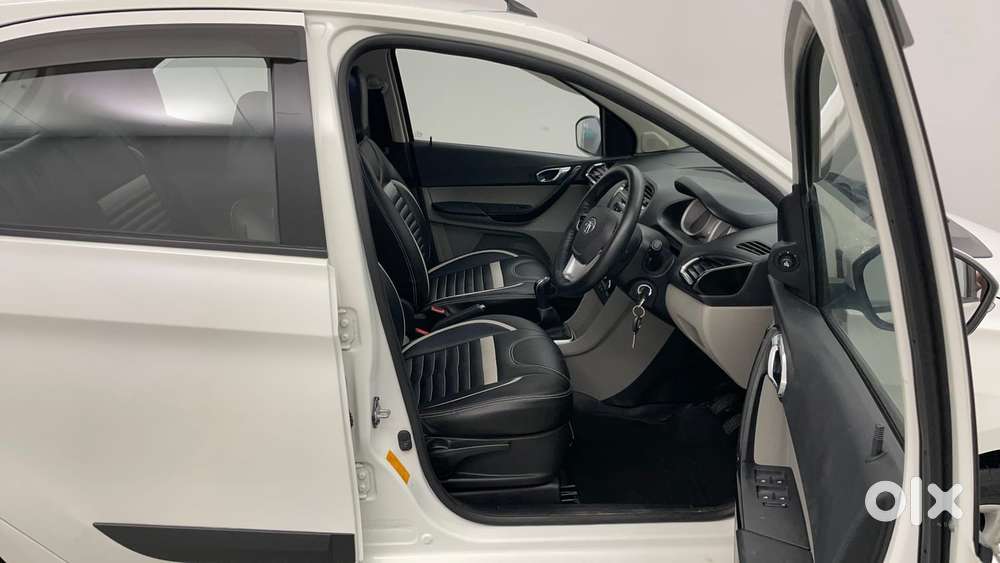 Tata Tiago Xz, 2016, Petrol