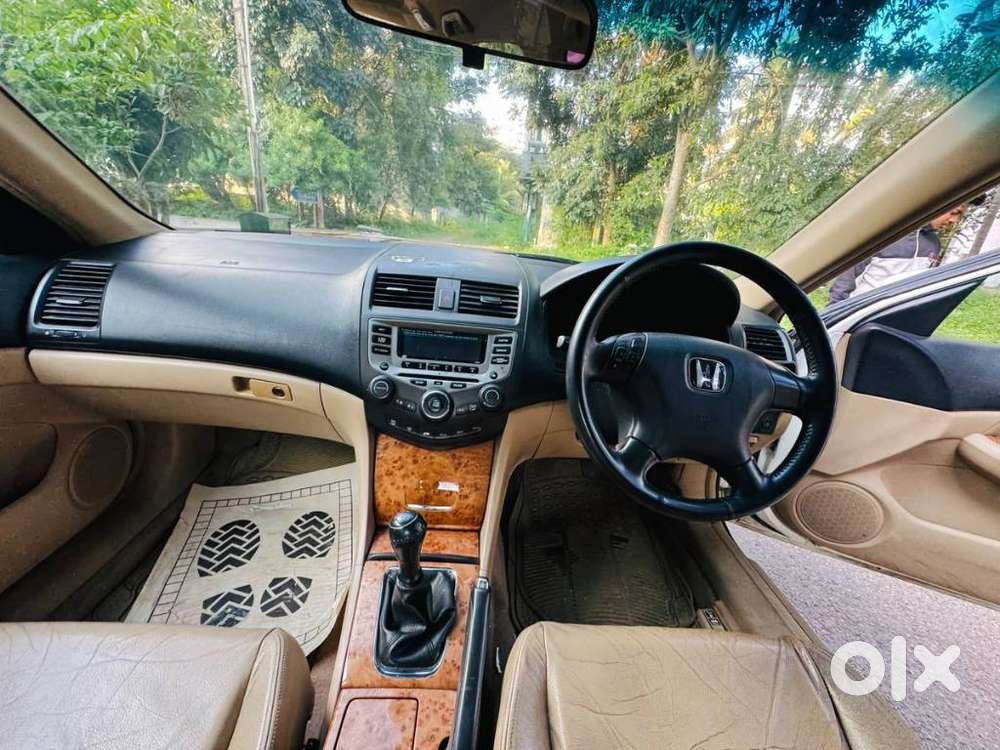 Honda Accord 2.4 Vti-l Manual, 2004, Petrol