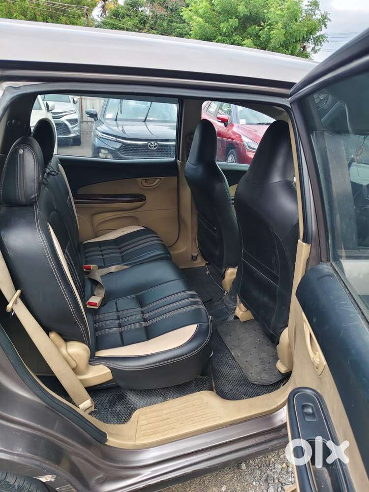 Honda Mobilio, 2015, Diesel